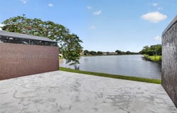 9575 NW 38th Pl, Sunrise, FL 33351