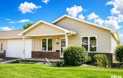 130 EASY Street, Washington, IL 61571