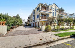 223 N Washington Ave, Margate, NJ 08402-1129