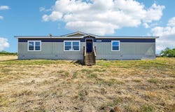 290 Lilly Bear Ln, Moore, TX 78057