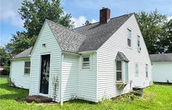 547 Ewart Road, Akron, OH 44312