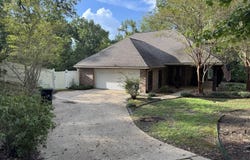 105 Walnut Circle, Vicksburg, MS 39180