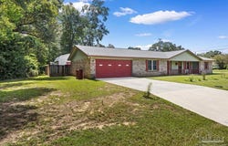 3379 Pigeon Forge Dr, Pace, FL 32571