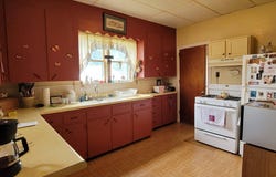 202 E Jackson Street, Sigourney, IA 52591