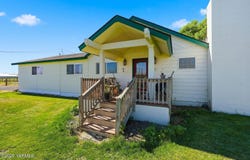 10555 Ashue Rd, Toppenish, WA 98948