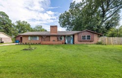 302 Clover, Big Sandy, TX 75755