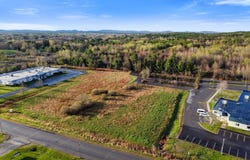 16 Godfrey Drive, Orono, ME 04473
