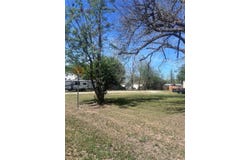 SE 2nd St, Smithville, TX 78957