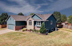 611 Cleek Ct, Winfield, KS 67156