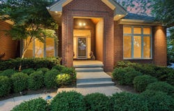 1427 North 133 Street, Omaha, NE 68154
