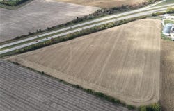 Grain Lane, Center Point, IA 52213