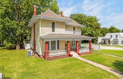 610 W Maple Avenue, Independence, MO 64050