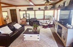 11415 TRAILS END ROAD, Oak Ridge, LA 71264