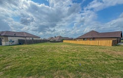 169 Greg Ln, Jarrell, TX 76537