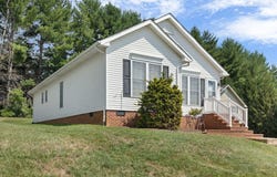 126 CHAVIS Ave, Lexington, VA 24450