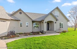 7082 E Poleline Ave, Post Falls, ID 83854