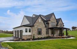 72 BOMBERGER Road, LITITZ, PA 17543