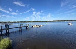 35 Hanson Road, Barrington, RI 02806