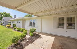 706 E Street, Rayne, LA 70578