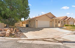 504 E TELEGRAPH St, Washington, UT 84780