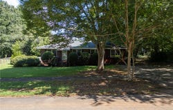 521 E Main Street, Pendleton, SC 29670