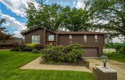 1 Compton Court, Milton, WV 25541