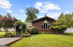1689 TWICKENHAM Road, PASADENA, MD 21122