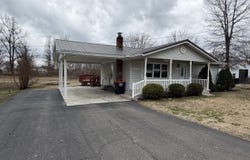 306 E South St, Advance, MO 63730