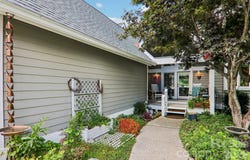 146 Overlook Drive, Flat Rock, NC 28731