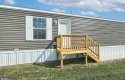 8 CHESAPEAKE Drive, ABBOTTSTOWN, PA 17301