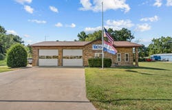 341 North Avenue, Sparta, MO 65753