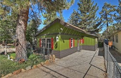 571 Pine Lane, Sugarloaf, CA 92386