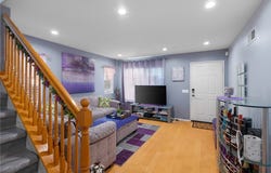 40 Linhaven, Irvine, CA 92602