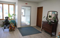 210 W Main St, Canistota, SD 57012