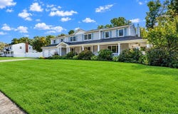 12 Brooktree Court, Bohemia, NY 11716