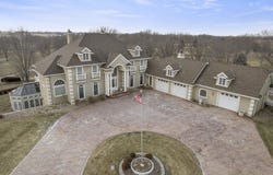 1550 Willow Run Blvd, LeMars, IA 51031