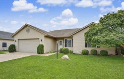 1203 EDGEVIEW Drive, Mahomet, IL 61853