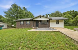 320 Forrest Parkway, Crestview, FL 32539