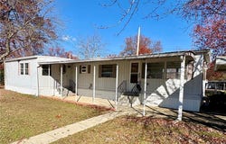 20 Van Ess Drive, Olmsted Falls, OH 44138