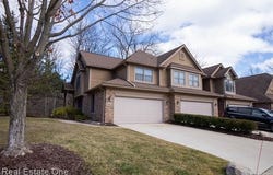 5206 ROYAL VALE, Dearborn, MI 48126