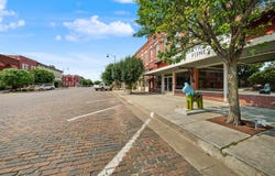 115 N Main St, Lindsborg, KS 67456