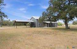 475 Cross Road, Kingsbury, TX 78638