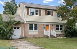 4 Colgate Circle, Hampton, VA 23664