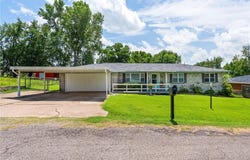 113 Ruth DR, Arkoma, OK 74901