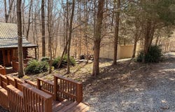 3210 CEDAR GAP Ln, Birdseye, IN 47513