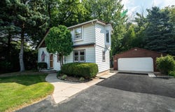 8548 N 68th St, Brown Deer, WI 53223