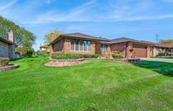 8300 162nd Place, Tinley Park, IL 60477