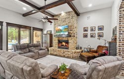 1242 CR 2108, Hooks, TX 75561
