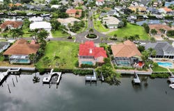 936 ALLEGRO Lane, APOLLO BEACH, FL 33572