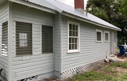 DELAND, FL 32724